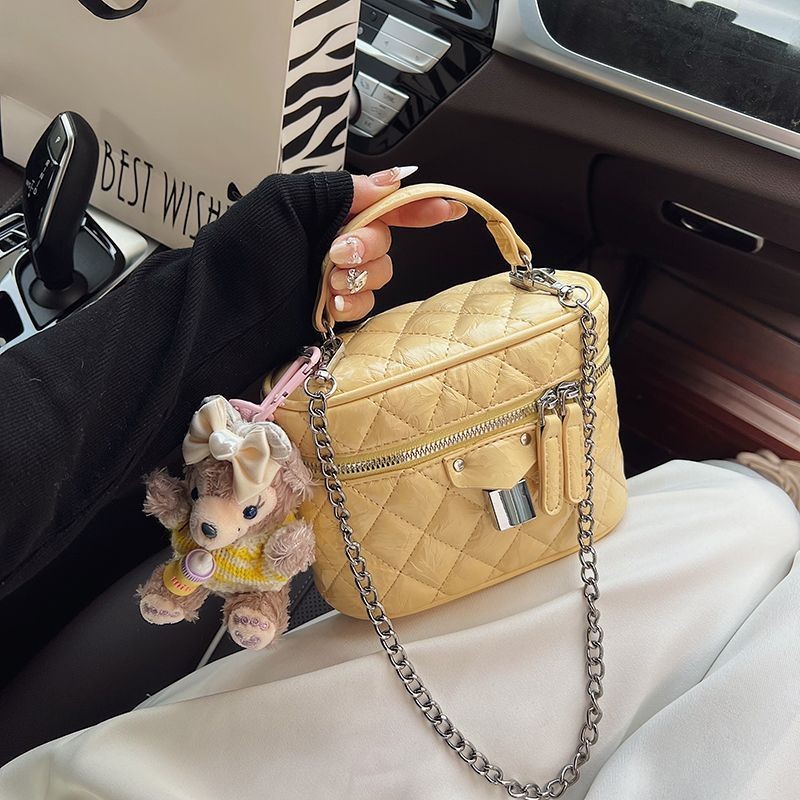 Tas Wanita Kecil Gaya Chanel Tas Rantai Tas Tangan Baru Kotak Quilted Musim Panas Serbaguna Bergaya 