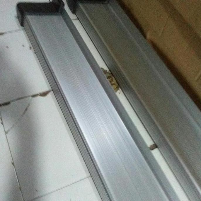 Injakan kaki foot step mobil DAIHATSU FEROZA TAFT GT ROCKY