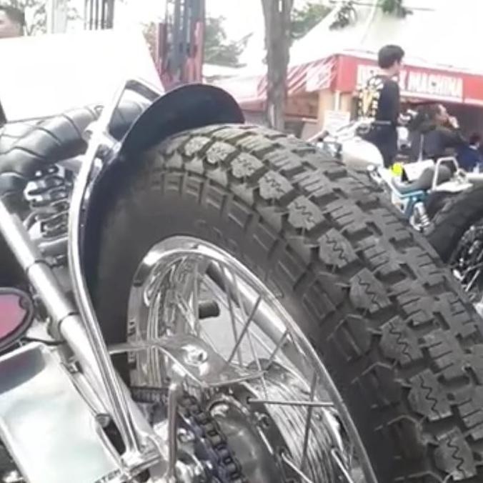 Ban Motor Custom S212 Wiro Aliran Klasik Japstyle Scrambler dll