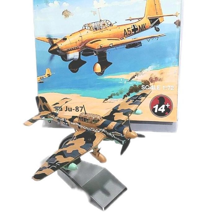 Miniatur Pesawat Junkers Ju 87 Stuka Skala 1:72 Pesawat Pengebom Tukik Jerman Perang Dunia II dengan