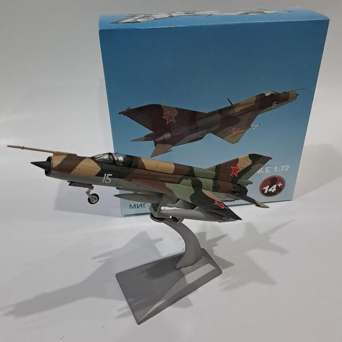 pesawat tempur Mig 21 scala 1:72