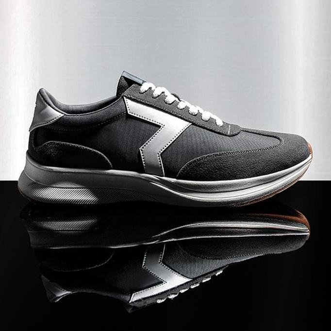 Reyl Man Luck Grey Sepatu Sneakers Pria