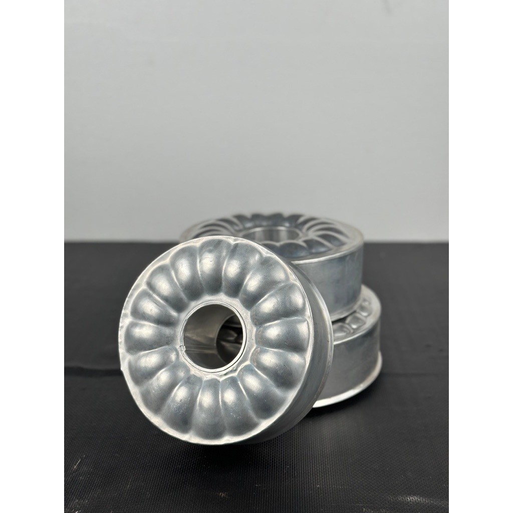 Loyang Marmer / Bolu