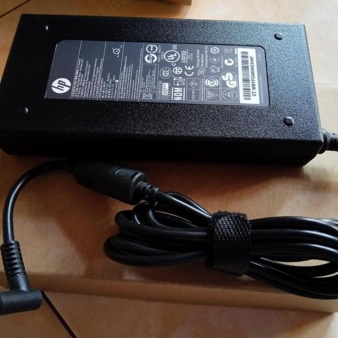 Adaptor charger hp Zbook 15 G3 150watt