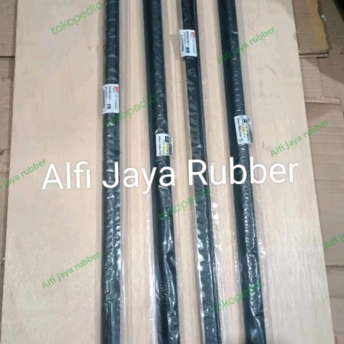 Pelipit Kaca Luar Panther Lama / Panther Kotak