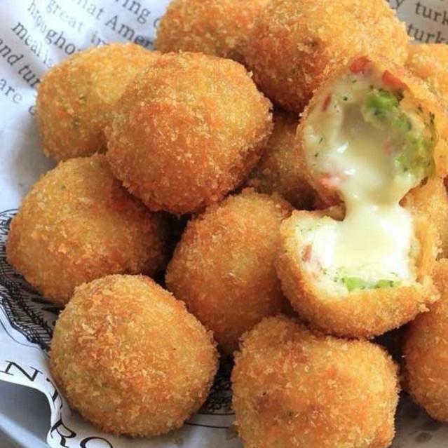 BRULEE BOMB MOZARELLA (ISI 12) Halal tanpa pengawet