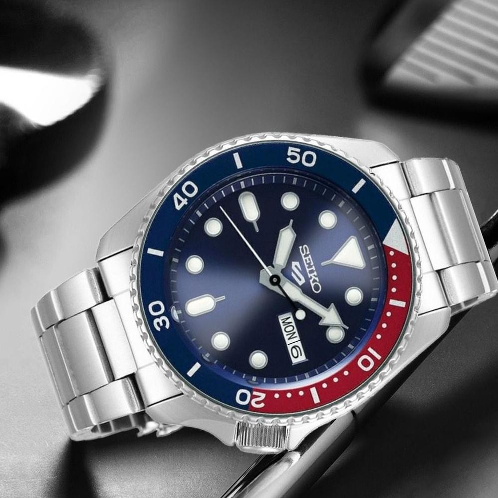 [Kecil Jam Tangan Pria Seiko Sporty Fitur Tanggal & Hari Aktif Rantai Free Box & Batrai Cadangan Fb-