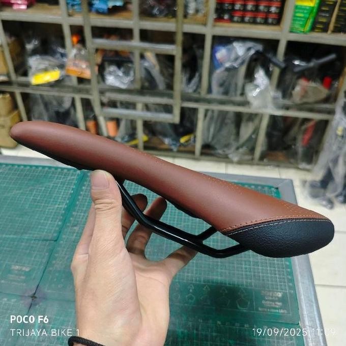 Saddle D5090 DDK PATROL BROWN 272 x 144 mm - Sadel Jok Sepeda MTB Road Folding Patrol DDK D5090 Cokl