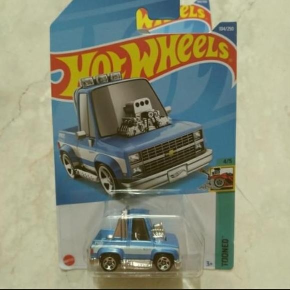 hotwheels 83 chevy silverado tooned