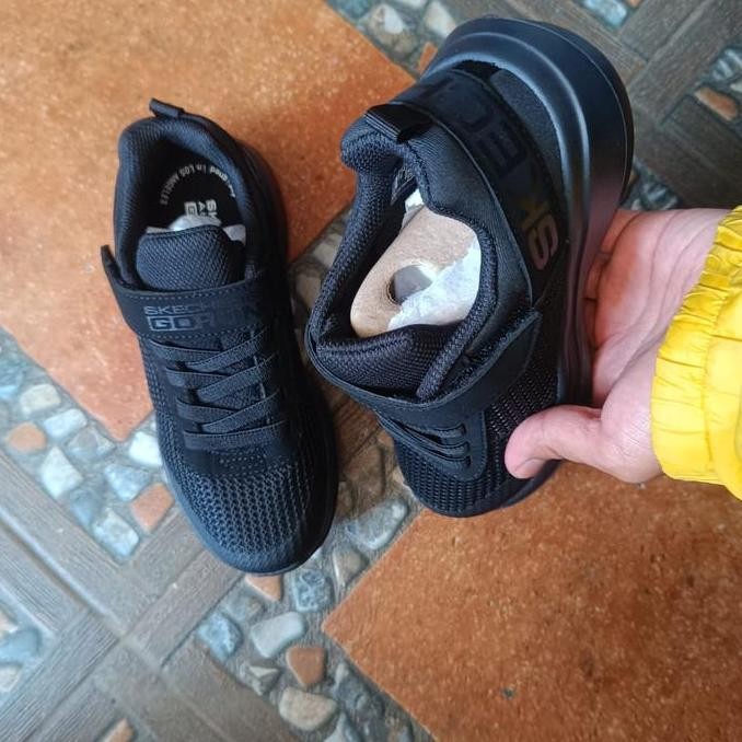 Skechers Go Run Fast Boy All Black
