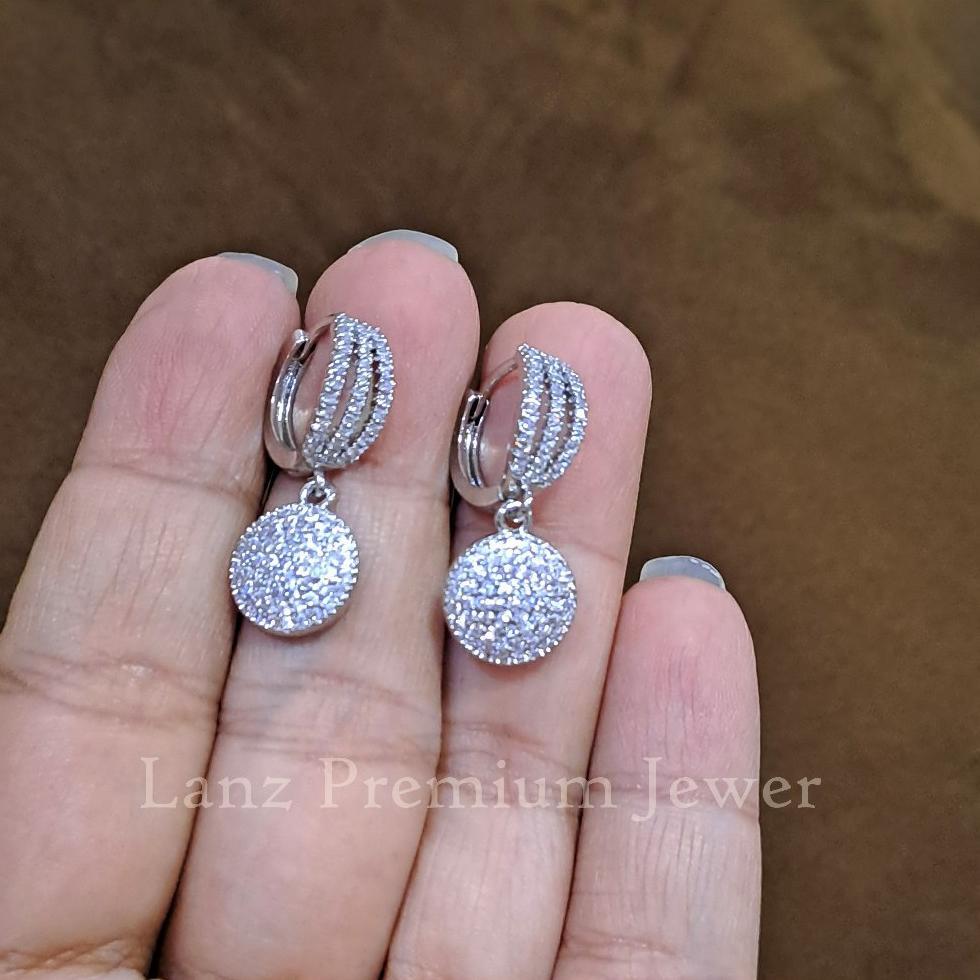 Anting Perak Lolita Bulat Kristal Premium Titanium (Silver)
