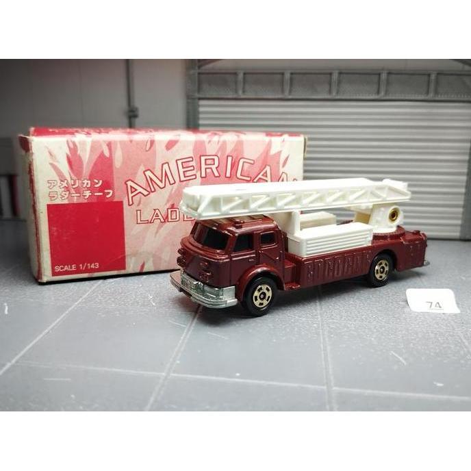 RARE TOMICA FOREIGN F33 AMERICAN LADDER CHIEF (GULLIVER) RED WITH BOX S2025