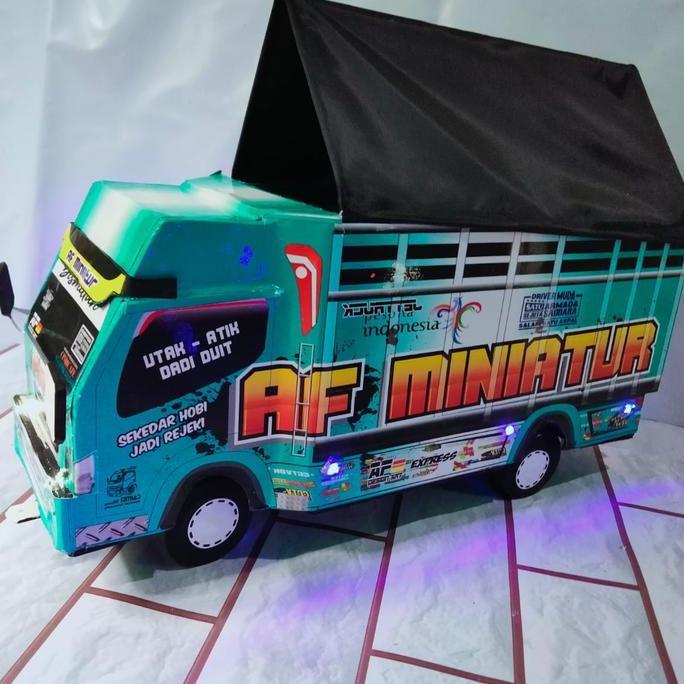 Truk oleng jumbo miniatur truk oleng kayu triplek besar lampu terpal