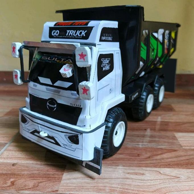 Mainan Truk Tronton Pasir - Hino Modifikasi - Toy