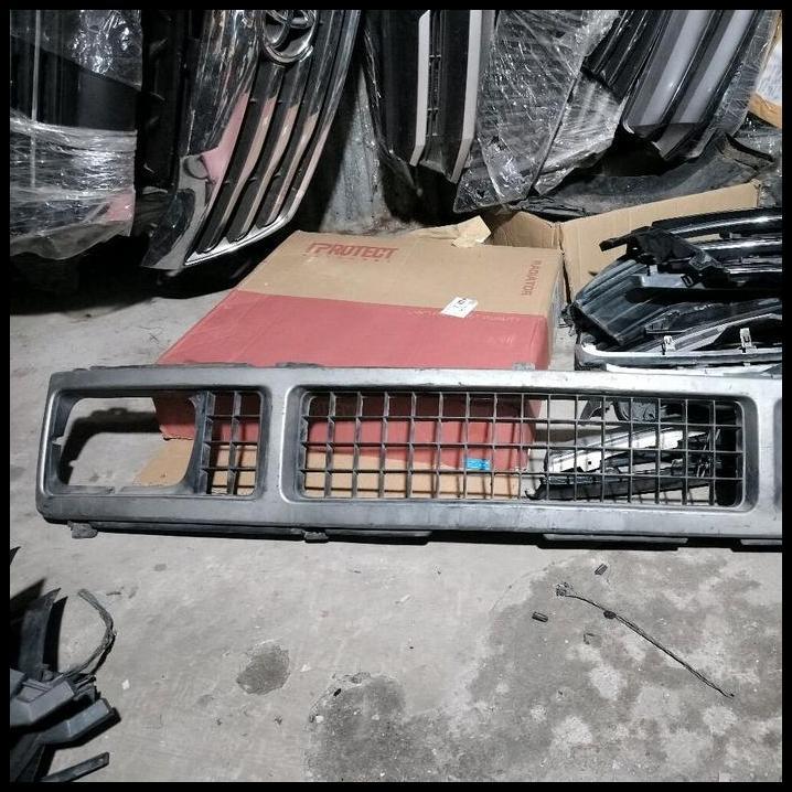 TERLARIS GRILL CHEVROLET LUV KBD26 ORIGINAL PART DI RJM 