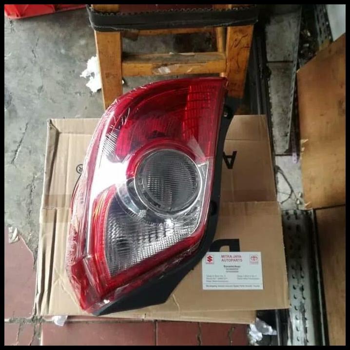 TERLARIS LAMPU STOP LAMPU BELAKANG STOP AGYA AYLA SATUAN 