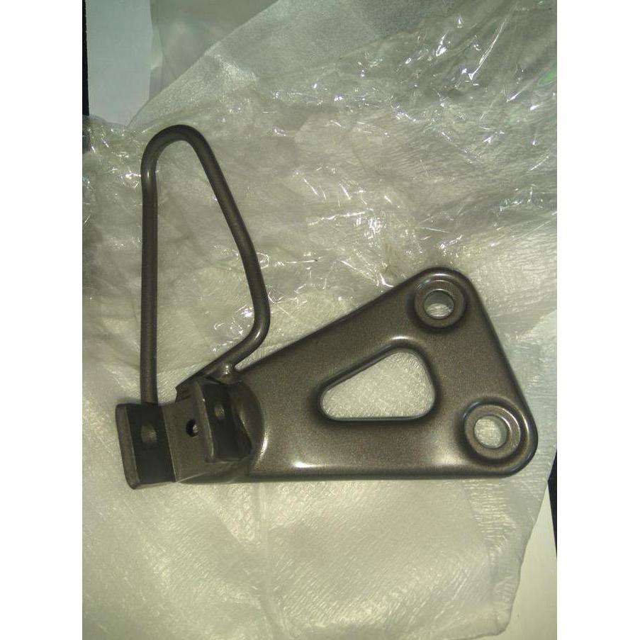 Promo holder atau footstep belakang kanan kawasaki KLX 150 (34003-0140) Diskon