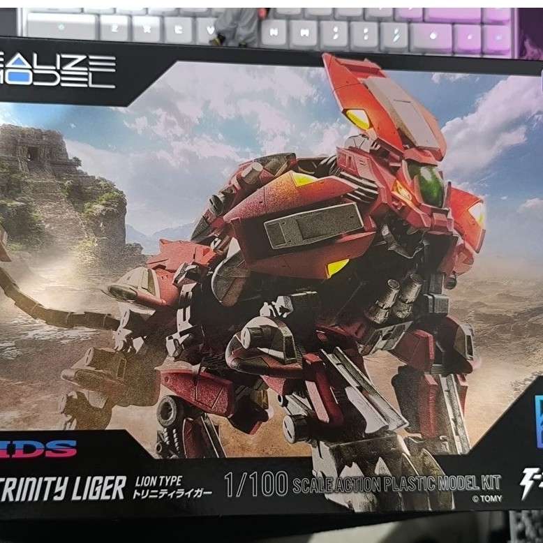 Zoids Realize Model Trinity Liger Gundam