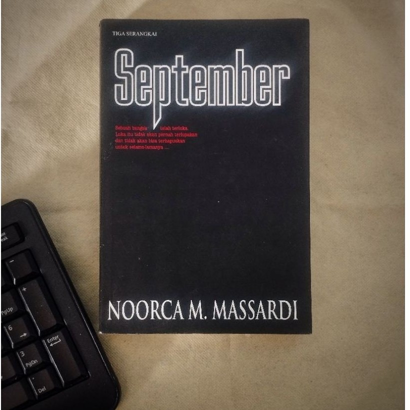 Novel Fiksi Sejarah September Noorca M. Massardi