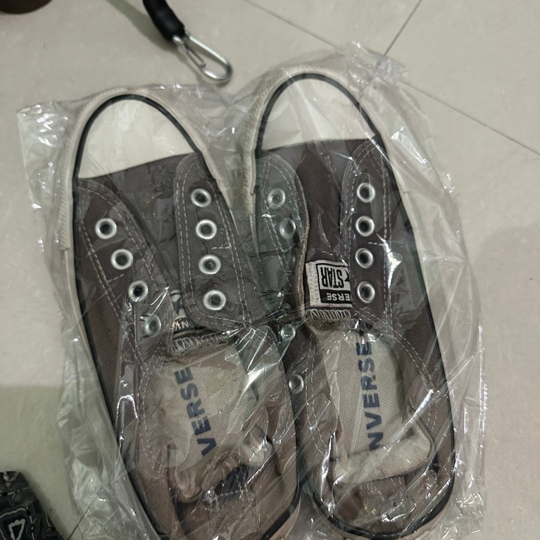 prelove sepatu converse asli size 36