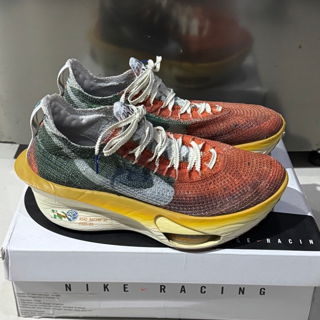 Sepatu running nike alphafly 44 preloved
