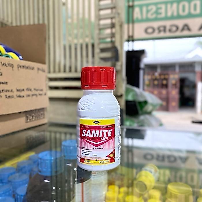 TerbaruInsektisida Samite 135 EC - 1Liter, 500ml, 250ml - Piridaben Basmi Tungau - Samite 1LPROMO