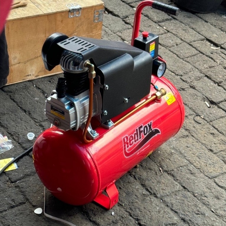 KOMPRESOR ANGIN KECIL / PORTABLE REDFOX RX-CO25