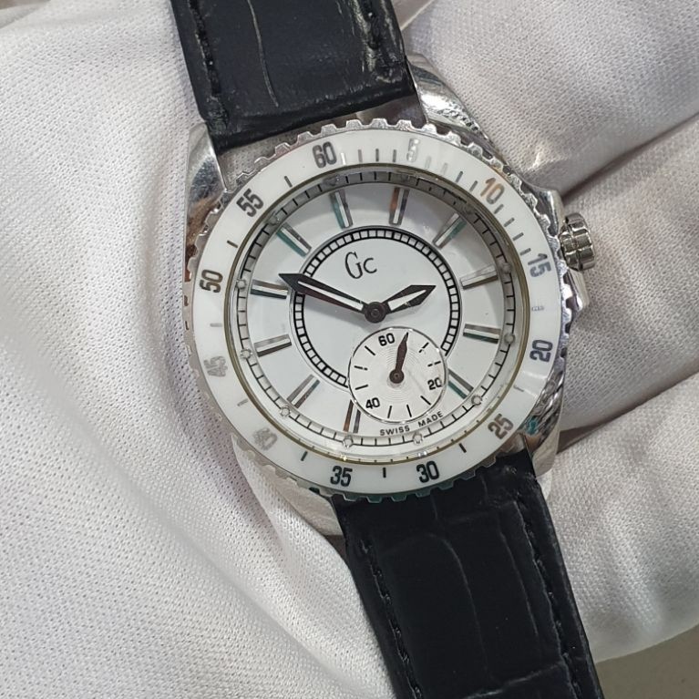 Jam GC Guess Collection Gc29005L Ceramic Swissmade Original Wanita Preloved