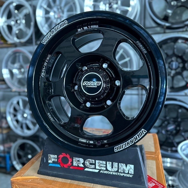 velg RAYS r15 pcd 6x139,7 kondisi baru