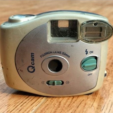 kamera analog fuji Qcam