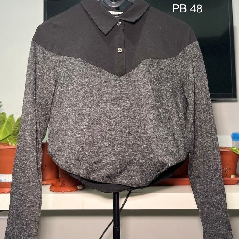 preloved baju olahraga crop top