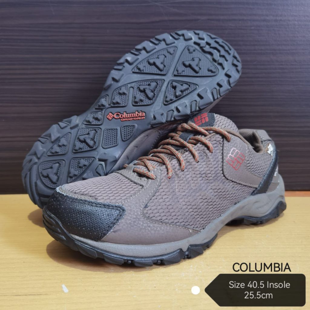 Sepatu Outdoor COLUMBIA Techlite OutDry Waterproof 40.5