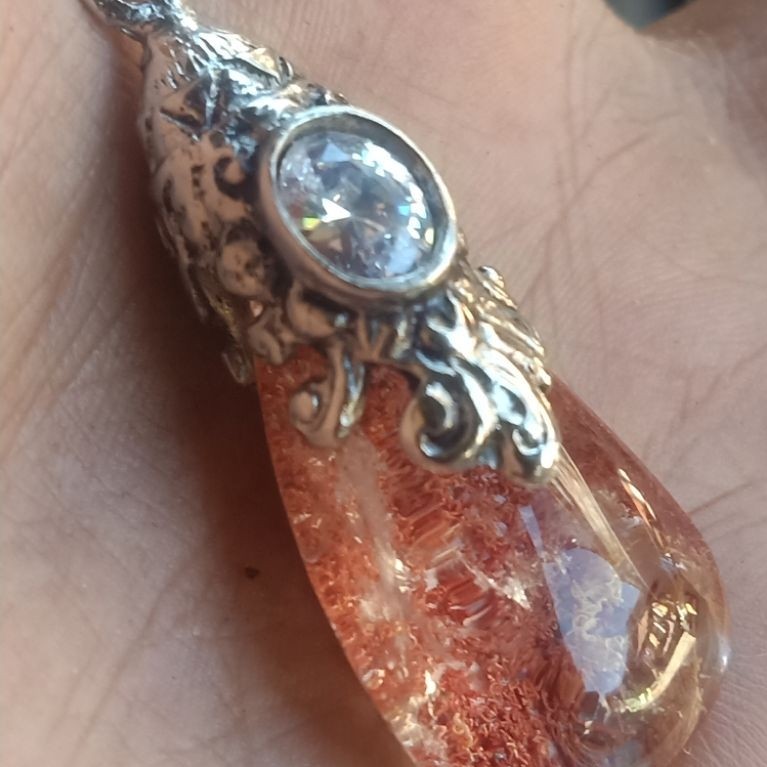 liontin ukir bali batu kecubung karang