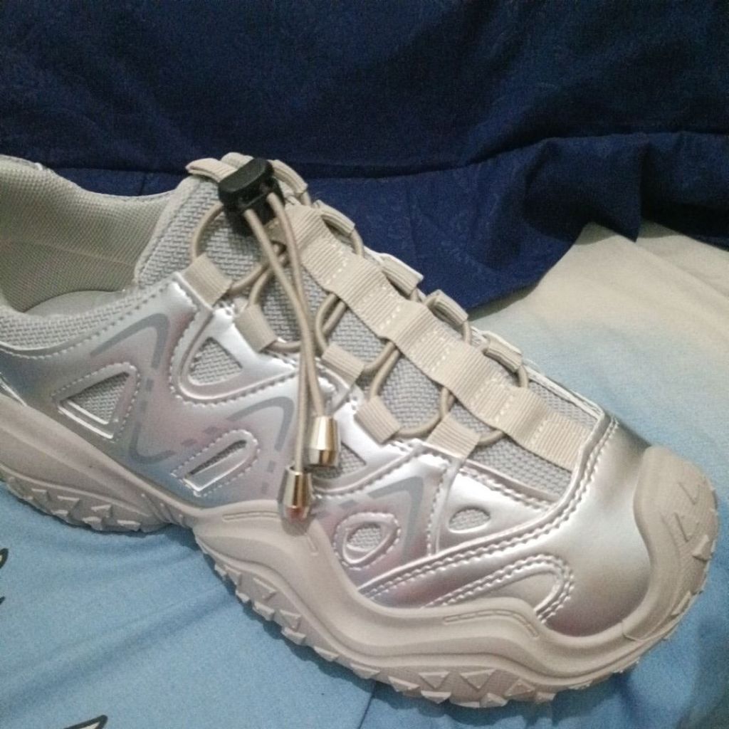 sepatu hiking ASNK