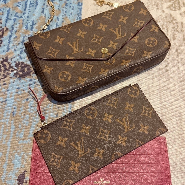 LV Felice Envelope