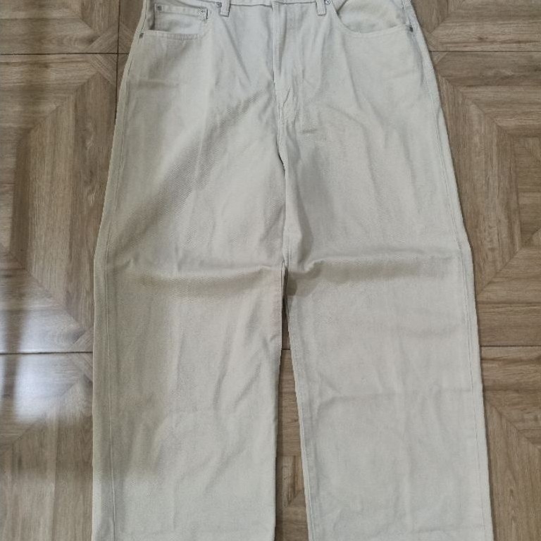 GU wide straight jeans cream