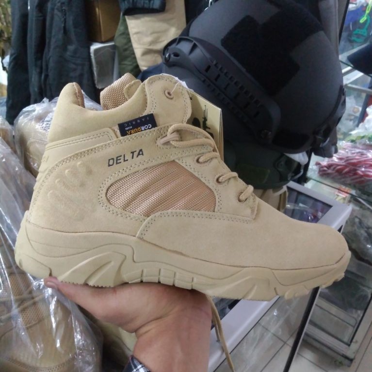 sepatu delta sepatu outdoor sepatu gunung