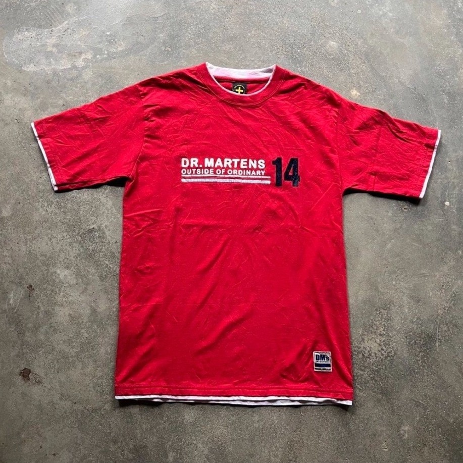 VINTAGE DR MARTENS T SHIRT