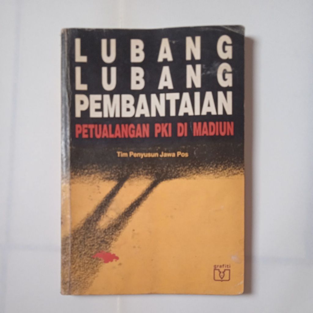 Buku Lubang Lubang Pembantaian petualangan di madium