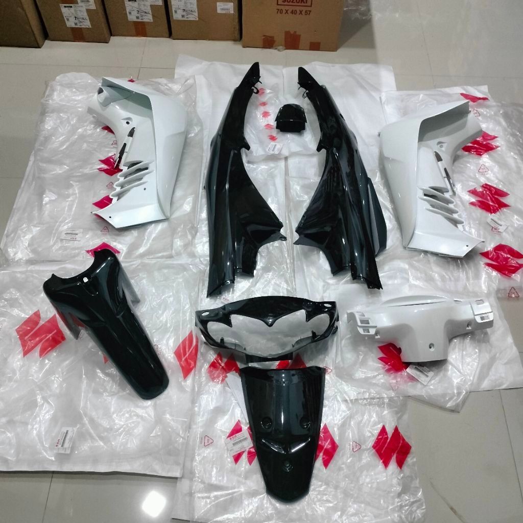 paket full body bodi set putih hitam metalik X0H suzuki shogun 125 sp lama ori sgp