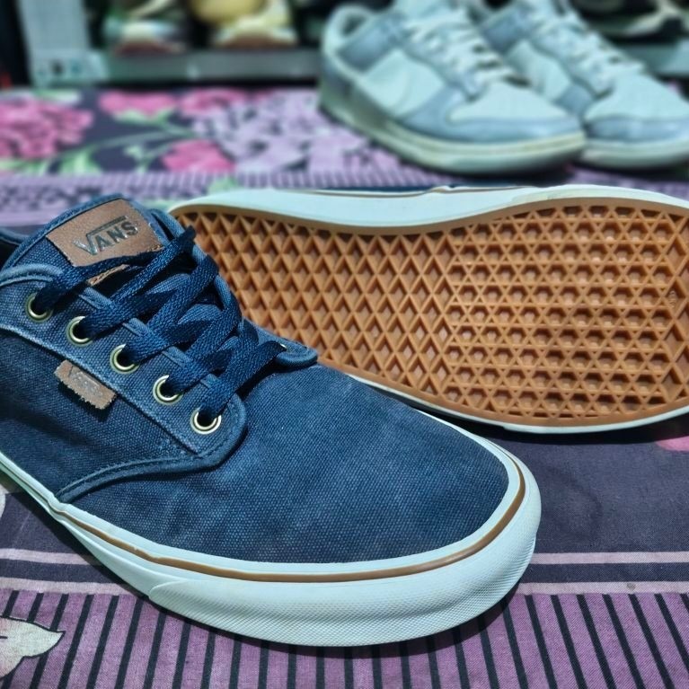 Vans  second