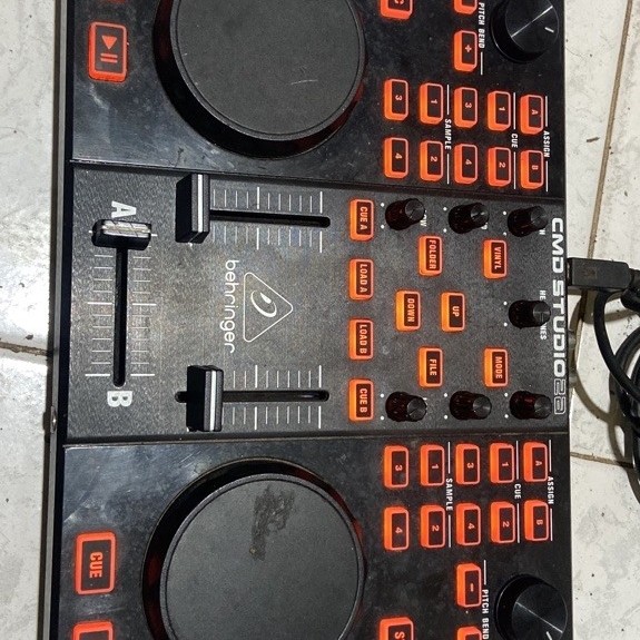 dj behringer cmd 2a