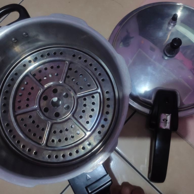Panci presto Vicenza 8 Liter second like new