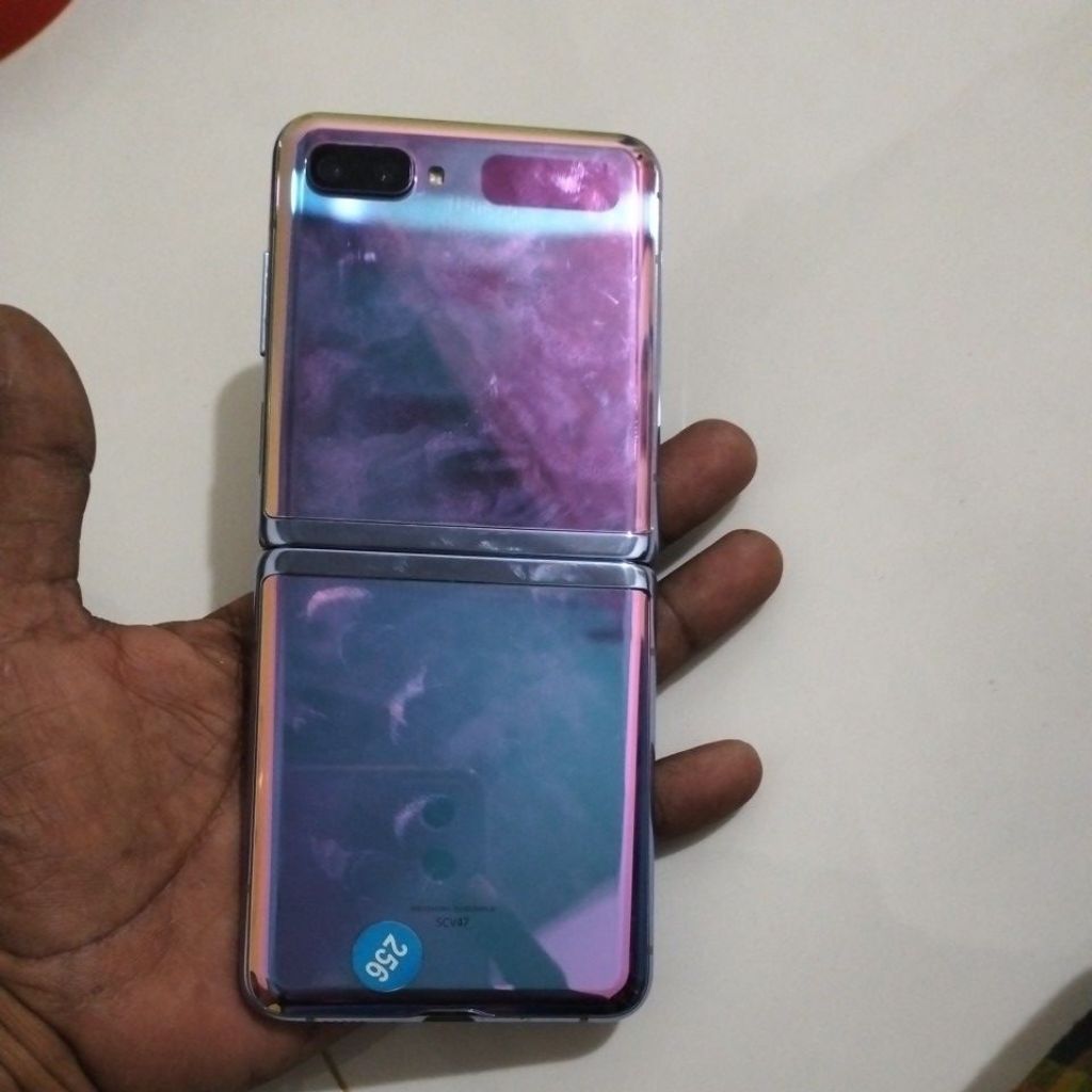 hp Samsung Z flip minus lcd