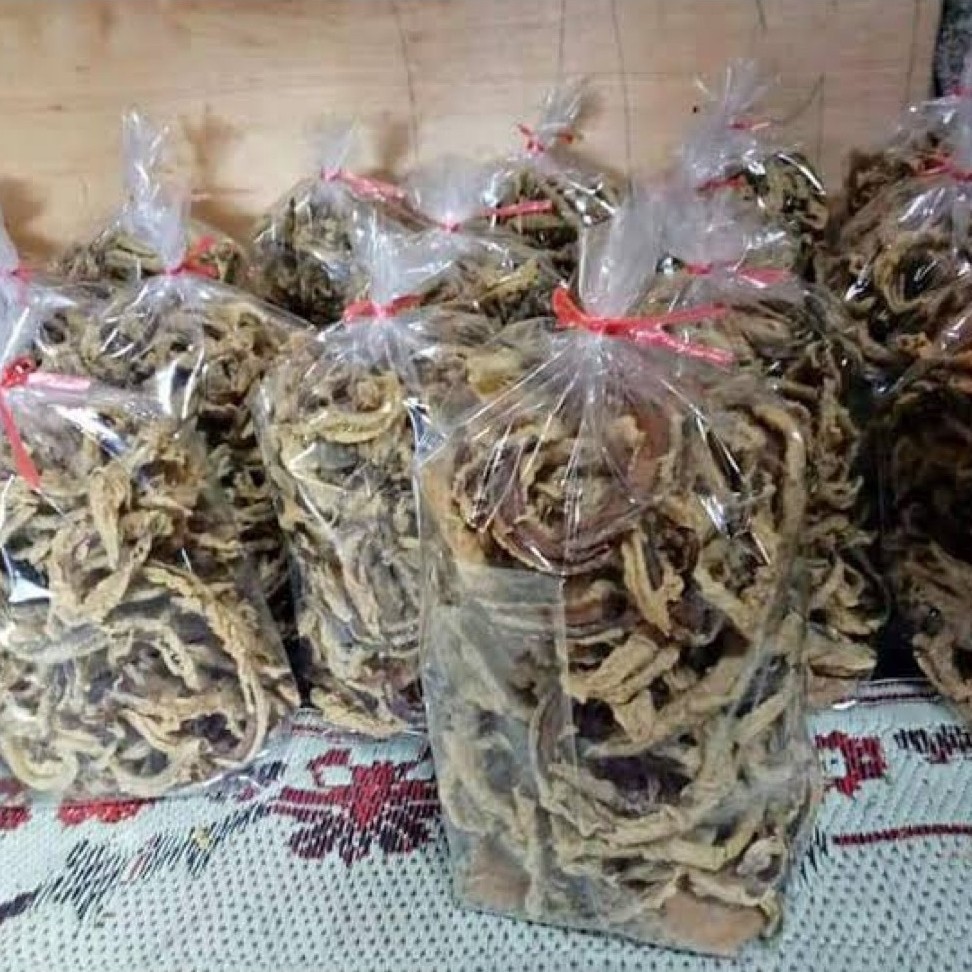 500 gram keripik belut super premium murah/ keripik belut crispy/ keripik belut premium murah