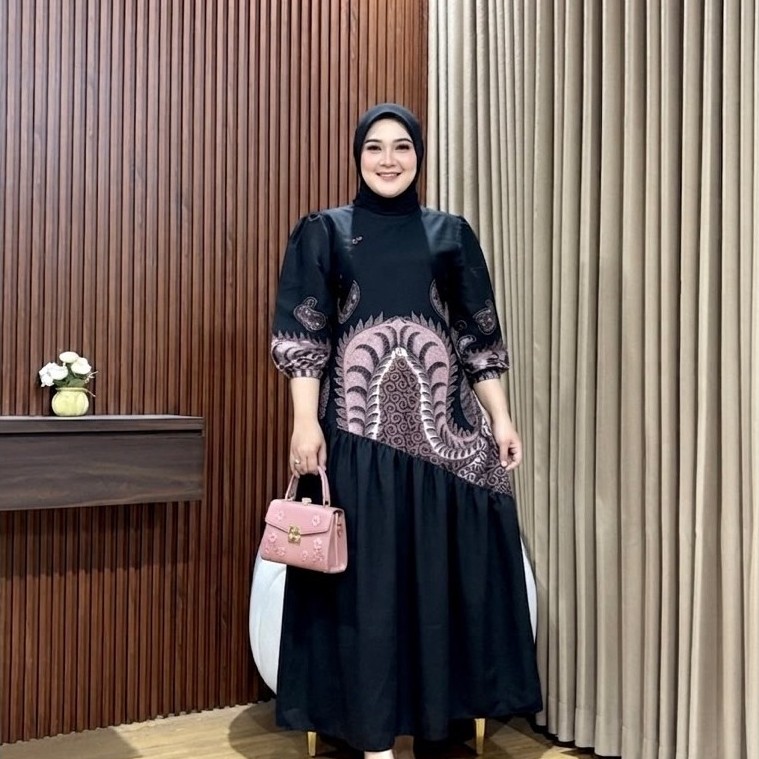 Dres Wanita Batik Indriana dengan model Terbaru