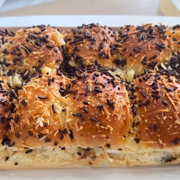 roti isi pisang coklat lumer enak lembut (10pcs) fresh