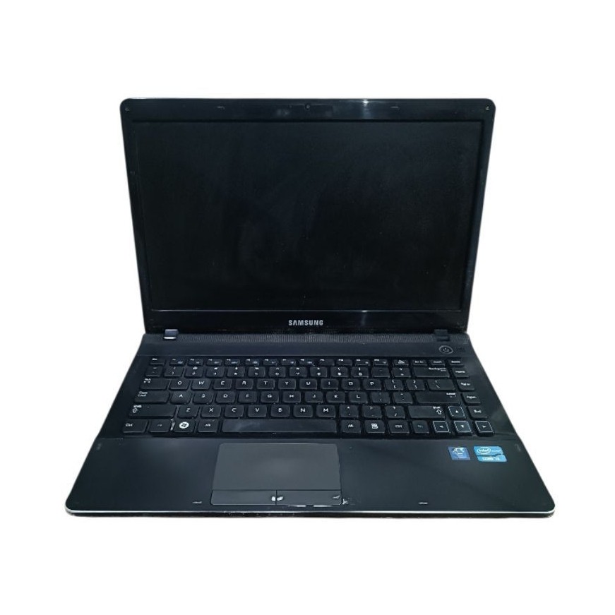 Laptop Khusus (Gambling) Samsung NP300E4X Intel® Core™ i3
