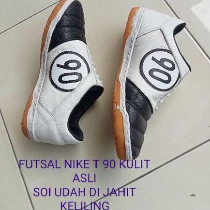 Sale Sepatu Futsal  T 90 Kulit Sapi Sol Sudah Di Jahit