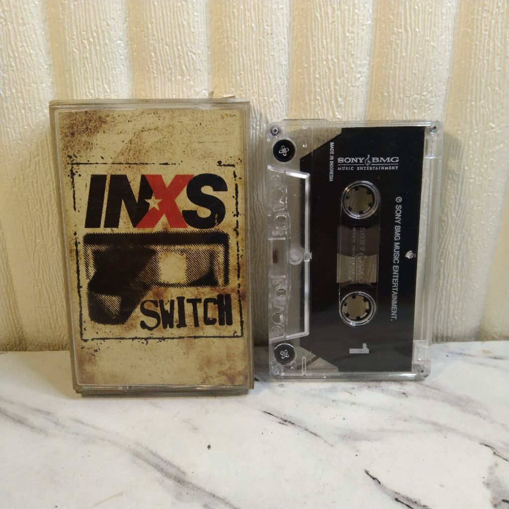 kaset pita INXS - Switch